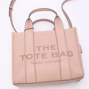 Marc Jacobs Bags Marc Jacobs The Leather Medium Womens Tote - Main Image